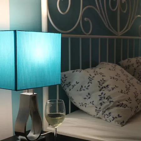 Mayer's Harbor Apartman *